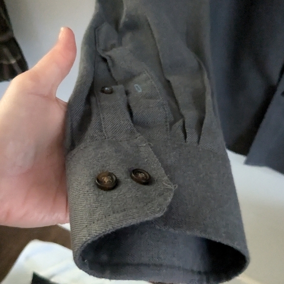 Men's Izod Button Down Shirt Gray Size XL - Picture 4 of 6